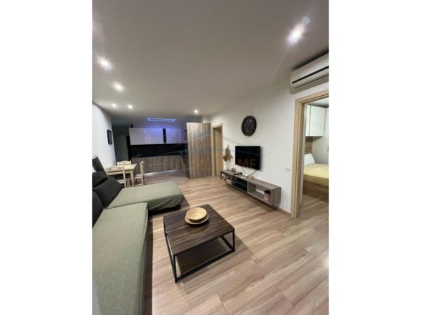 Qera, Apartament 2+1, Tirana Ring Center, Zogu i Zi, Tirane.