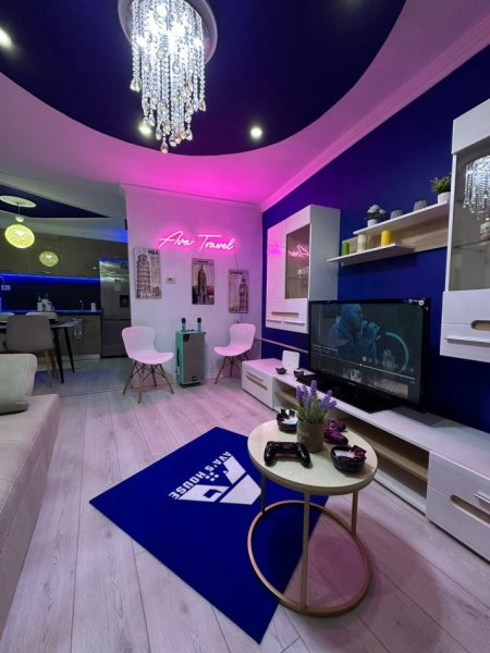 Tirane, jepet me qera apartament 1+1 Kati 2, 65 m² 350 € (Rrg.Haxhi Sina)