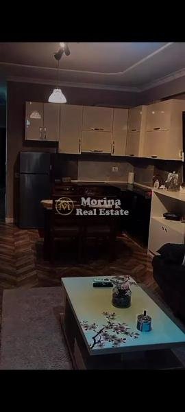 Tirane, jepet me qera apartament 1+1 Kati 1, 100 m² 900 € (Liqeni i Thate)