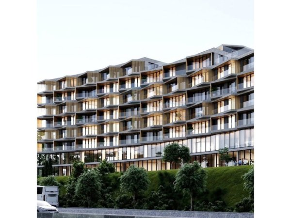Shitet, Apartament 3+1+2+Verandë, Liqeni i Thatë, Tiranë