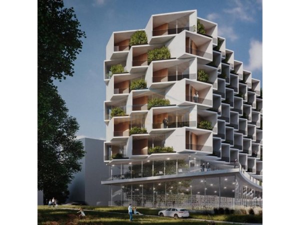 Shitet, Apartament 3+1+2+Verandë, Liqeni i Thatë, Tiranë